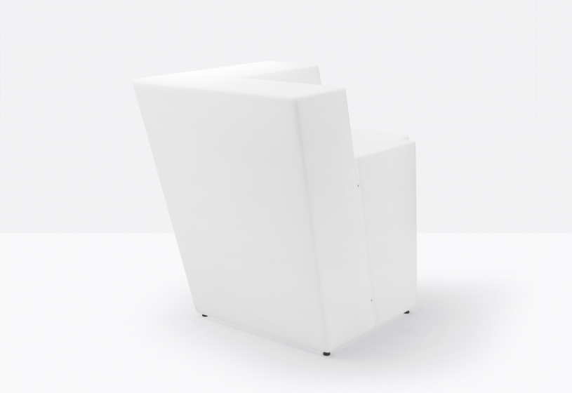 Comptoir de bar angle Oblique Pedrali éclairage lumineux design 