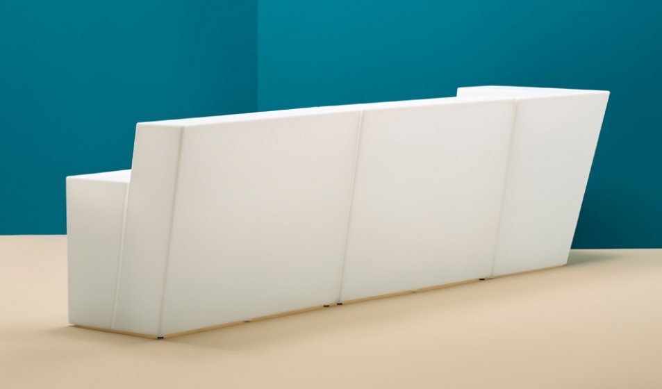 Comptoir de bar angle Oblique Pedrali éclairage lumineux design 