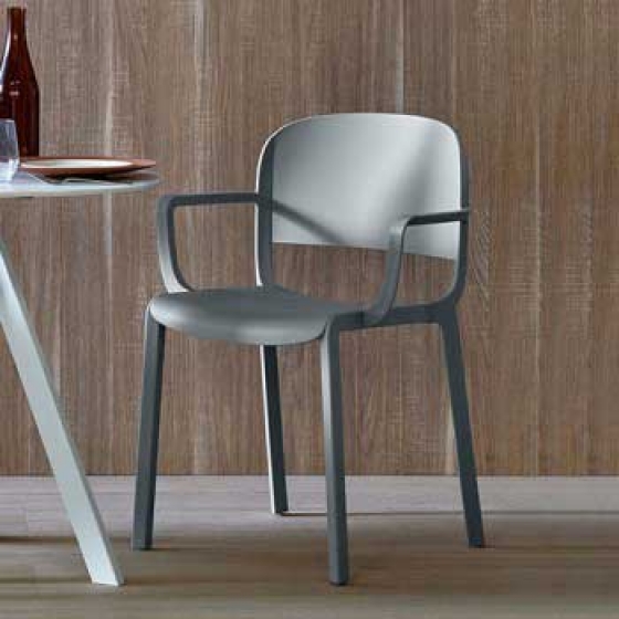 Fauteuil Bridge Dome Odo Fioravanti Pedrali polypropylène beige gris