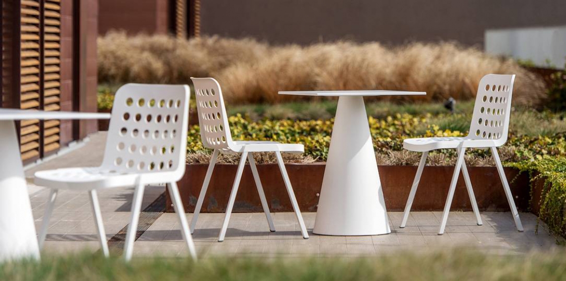 Koi booki Claudio Dondoli Marco Pocci chaise Pedrali design prix promo