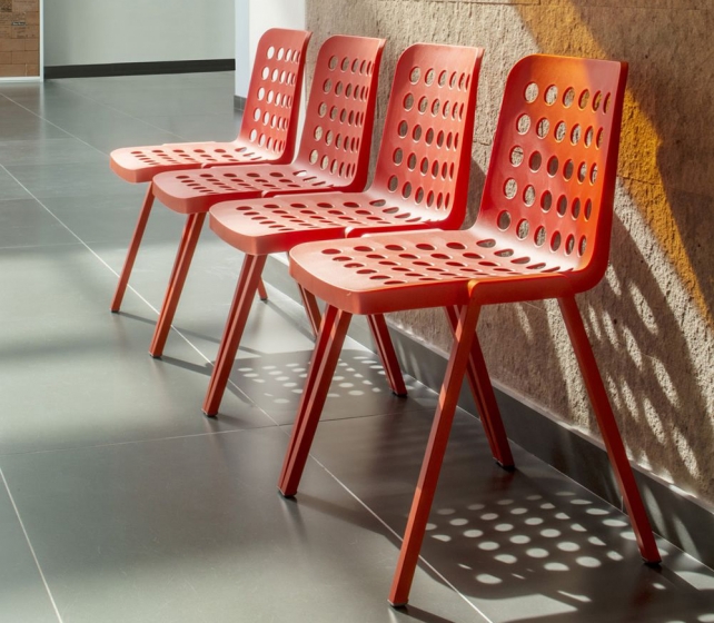 Koi booki Claudio Dondoli Marco Pocci chaise Pedrali design prix promo