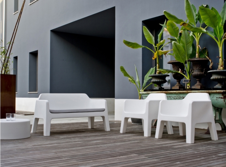 Fauteuil lounge Plus Air 631 Alessandro Busana Pedrali extérieur jardin piscine indoor outdoor design blanc rouge empilable