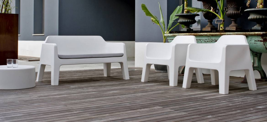Canapé Plus Air 636 Alessandro Busana Pedrali extérieur jardin piscine outdoor et indoor Canapé lounge réalisé en polyéthylène e