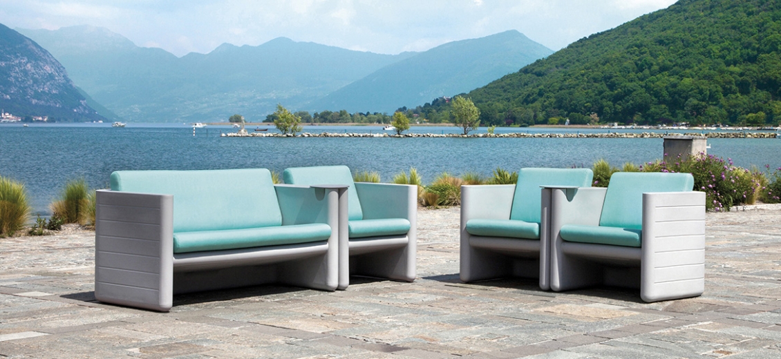 Canapé Sunset 626 Alessandro Busana Pedrali résine monobloc coussins 