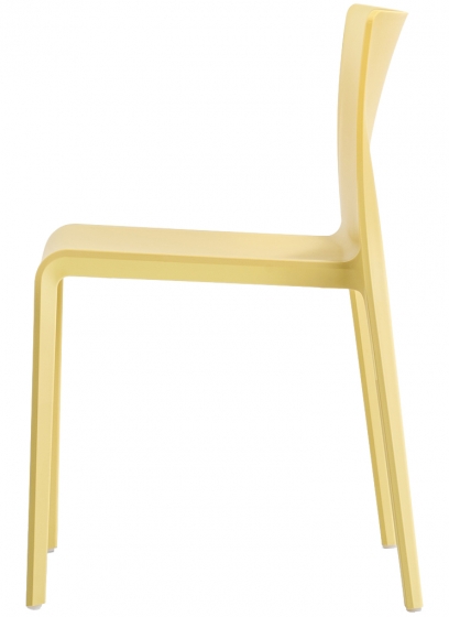 Chaise Volt 670 chaise design empilable Pedrali intérieur extérieur 
