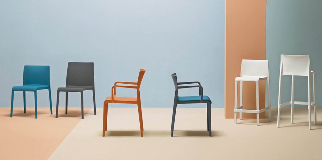 Fauteuil design Volt 675 Pedrali ergonomie résine empilable terrasse