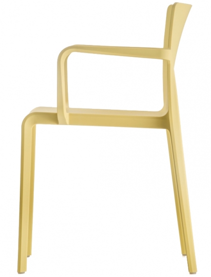 Fauteuil design Volt 675 Pedrali ergonomie résine empilable terrasse