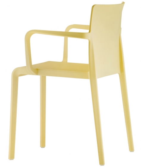 Fauteuil design Volt 675 Pedrali ergonomie résine empilable terrasse