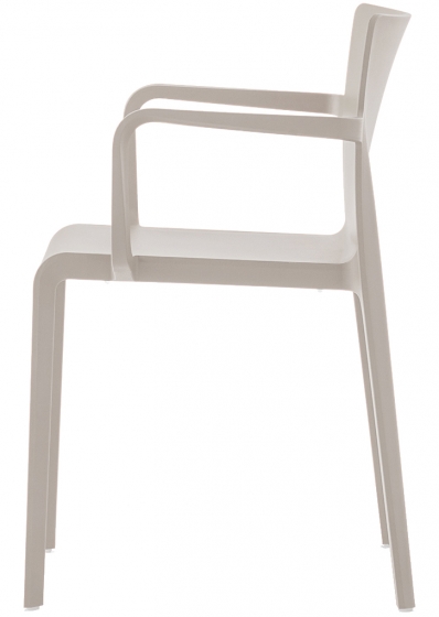 Fauteuil design Volt 675 Pedrali ergonomie résine empilable terrasse