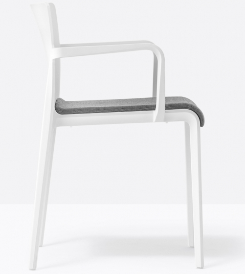 Fauteuil design empilable Volt Claudio Dondoli Pedrali Volt 676-2
