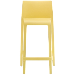 Chaise haute Volt 677 design empilable Claudio Dondoli Pocci Pedrali 