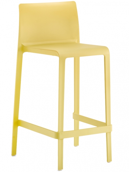 Chaise haute Volt 677 design empilable Claudio Dondoli Pocci Pedrali 