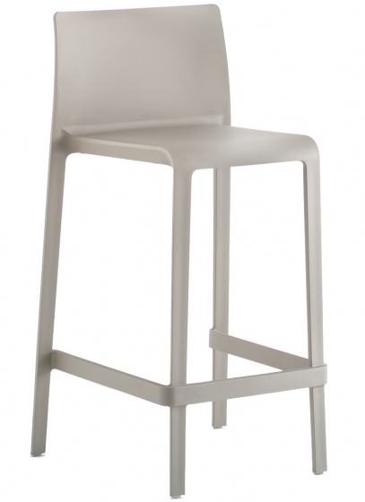 Chaise haute Volt 677 design empilable Claudio Dondoli Pocci Pedrali 