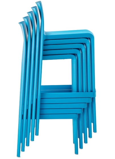Chaise haute Volt 677 design empilable Claudio Dondoli Pocci Pedrali 