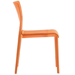 Chaise Volt HB design empilable Pedrali Volt 673 HD tapissé assise intérieur dossier haut 
