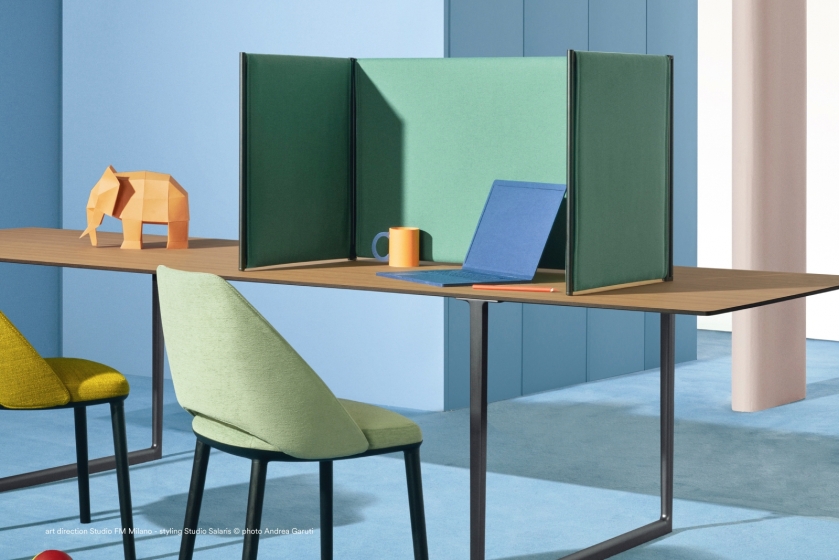 Table Toa Pedrali industriel fonctionnel design fenix couleur aluminium moulé