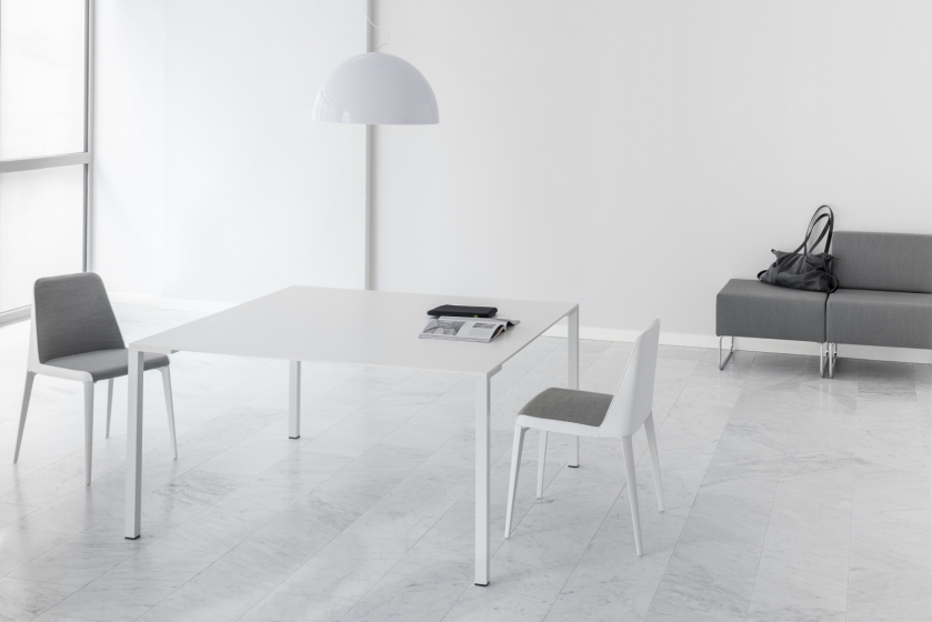 Table 4 pieds Togo Pedrali 