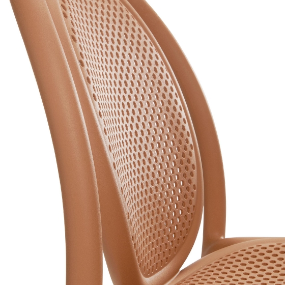Chaise Remind design eugeni quitllet Pedrali 3735 empilable polypro verte rouge beige noir recyclé confortable chaise terrasse 