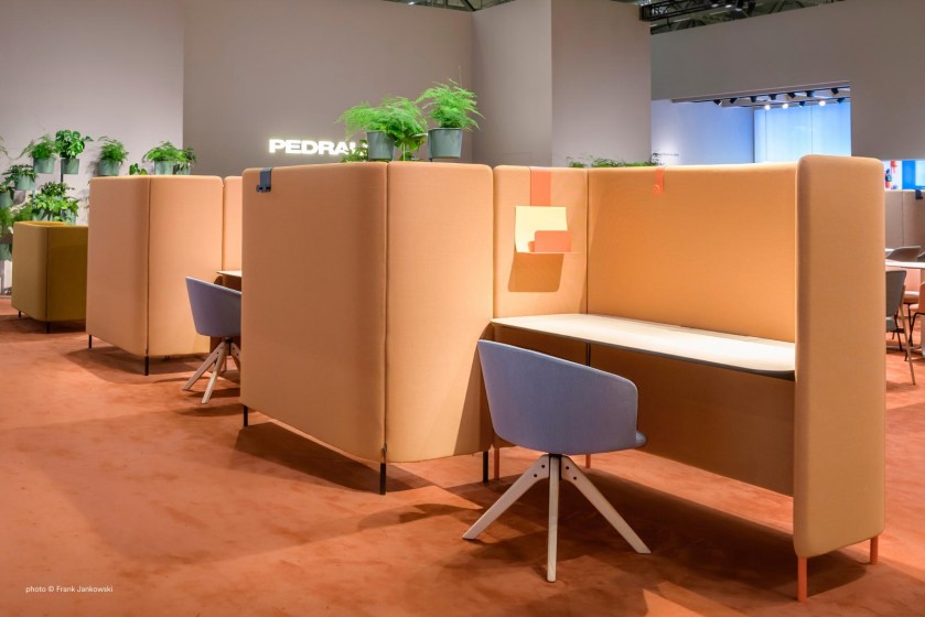 buddyhub desk