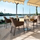 Fauteuil Gisele legere et empilable pour restaurant et terrasse de luxe comme le plaza toile tissu coussin 