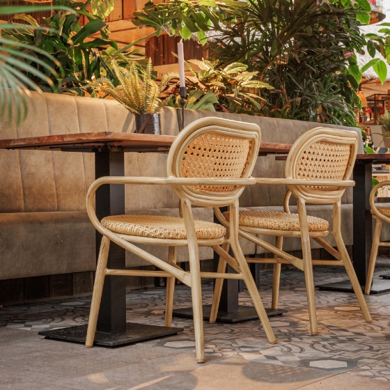 Fauteuil Bridge Rivoli terrasse bar restaurant jardin Cadre en aluminium Résistant aux UV Aspect sangle plate PE 5 mm Empilable