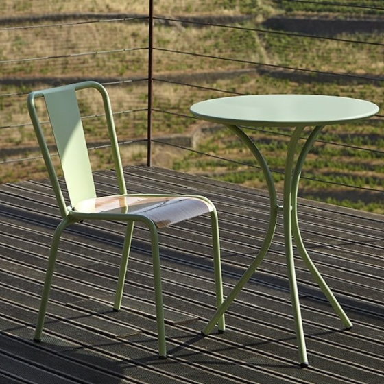 Chaise 786 A Bois Adico Dossier: metal; Fonction: empilable x 8; Structure: acier laqué; Assise: bois; Couleur: aux choix person
